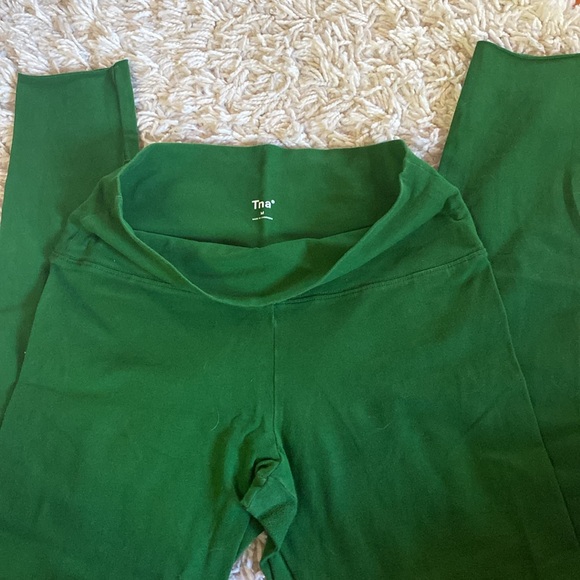 Aritzia TNA Life high rise legging - Picture 2 of 3